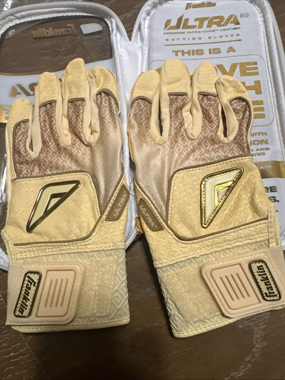 MLB Franklin Ultra Batting Gloves in Vanilla/Gold youth large nwt